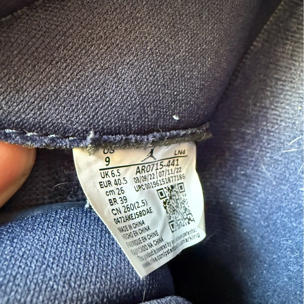 💙 Air Jordan 11 Retro “Midnight Navy Velvet” (W) • Navy Suede/Velvet • Size 9 ⭐️ - Picture 16 of 16